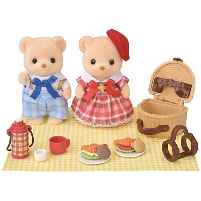 Sylvanian Families Sušenkoví medvídci sestra a bratr na pikniku Sylvanian Families Sušenkoví medvídci sestra a bratr na pikniku