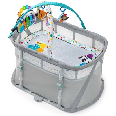 Baby Einstein Postýlka s ohrádkou na hraní a klavírem 3v1 Kick & Snooze™ 0m+ Baby Einstein Postýlka s ohrádkou na hraní a klavírem 3v1 Kick & Snooze™ 0m+