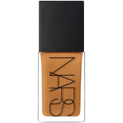 NARS Macao Světélkující Make-up - Make-up NARS Macao Světélkující Make-up - Make-up