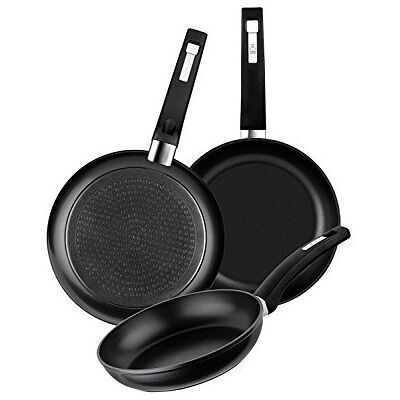 BRA Design Sada se 3 pánvemi 18-22-26 cm, kovaný hliník černá, nepřilnavá vrstva, vhodné pro všechny typy sporáků včetně indukčních BRA Design Sada se 3 pánvemi 18-22-26 cm, kovaný hliník černá, nepřilnavá vrstva, vhodné pro všechny typy sporáků včetně indukčních