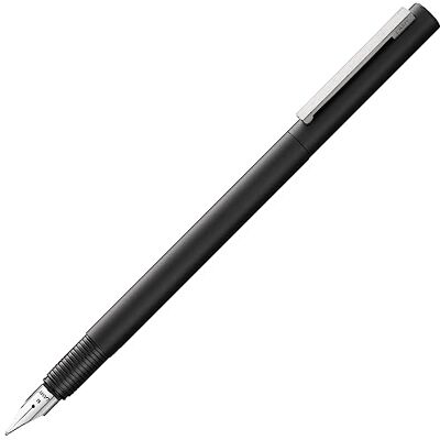 Lamy cp1 black plnicí pero – minimalistické plnicí pero v elegantním celokovovém krytu – s odpruženým klipem z ušlechtilé oceli a ocelovým hrotem v šířce linky F – vč. inkoustové kazety T 10 modré Lamy cp1 black plnicí pero – minimalistické plnicí pero v elegantním celokovovém krytu – s odpruženým klipem z ušlechtilé oceli a ocelovým hrotem v šířce linky F – vč. inkoustové kazety T 10 modré