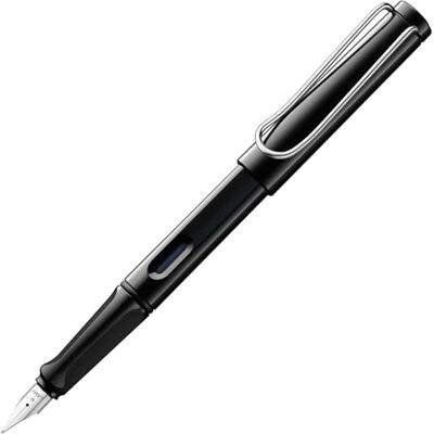 Lamy safari black plnicí pero s ocelovým perem pro leváky (LH) v šířce tahu M Lamy safari black plnicí pero s ocelovým perem pro leváky (LH) v šířce tahu M