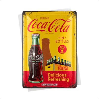 ART Retro plechová pohlednice, 10 x 14 cm, Coca-Cola – In Bottles Yellow – nápad na dárek pro fanoušky Coke, originální licenční produkt (OLP), pohlednice z kovu, mini plechový štítek jako ART Retro plechová pohlednice, 10 x 14 cm, Coca-Cola – In Bottles Yellow – nápad na dárek pro fanoušky Coke, originální licenční produkt (OLP), pohlednice z kovu, mini plechový štítek jako