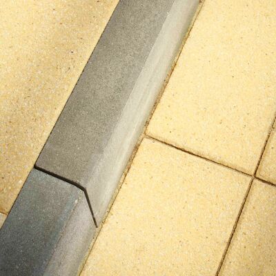 Obrubník betonový BEST LINEA II standard přírodní 80×1 000×250 mm Obrubník betonový BEST LINEA II standard přírodní 80×1 000×250 mm