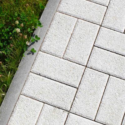 Obrubník betonový BEST PARKAN V standard přírodní 50x1000x300 mm Obrubník betonový BEST PARKAN V standard přírodní 50x1000x300 mm