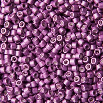 Miyuki Rokajlové korálky - Miyuki Delica 11/0 (DB-1173) Galvanized Matte Magenta - 15 g Miyuki Rokajlové korálky - Miyuki Delica 11/0 (DB-1173) Galvanized Matte Magenta - 15 g