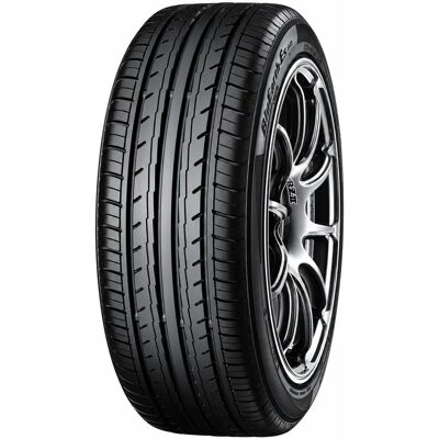 Yokohama 175/65R15 84H BluEarth-Es ES32 DOT25 (Osobní letní pneu) Yokohama 175/65R15 84H BluEarth-Es ES32 DOT25 (Osobní letní pneu)