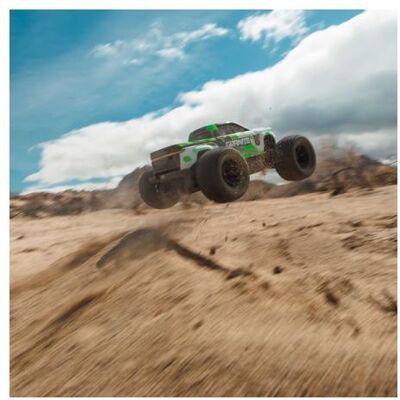 Arrma Granite Mega 665 1:10 4WD RTR modrá Arrma Granite Mega 665 1:10 4WD RTR modrá