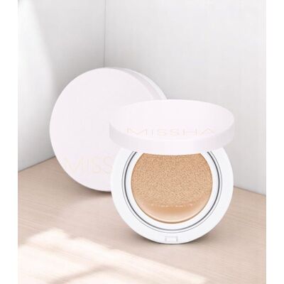 Missha - Magic Cushion Cover Lasting SPF50+/PA+++ - Ochranný dlouhodržící cushion make-up #23 Natural Medium Beige Missha - Magic Cushion Cover Lasting SPF50+/PA+++ - Ochranný dlouhodržící cushion make-up #23 Natural Medium Beige