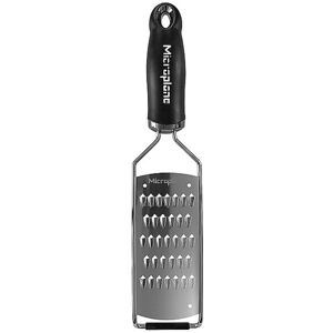 Microplane Feine Juliennereibe - Gourmet Serie Schwarz   45003e