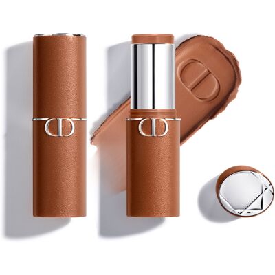 Christian Dior Forever Skin Bronze 02 Soft Fair 8 g Christian Dior Forever Skin Bronze 02 Soft Fair 8 g