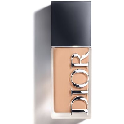 Christian Dior Forever Skin Wear Foundation 3 Warm Peach 30 ml Christian Dior Forever Skin Wear Foundation 3 Warm Peach 30 ml