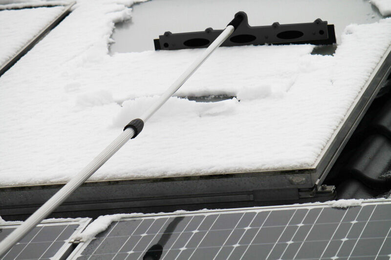 Axis24 GmbH Schnee auf Photovoltaik Solaranlagen entfernen Winter Set 6Meter