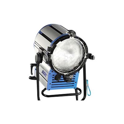 Arri True Blue D25, Tageslicht, 2500w, Man, Gtv-Standard, Schwarz Arri True Blue D25, Tageslicht, 2500w, Man, Gtv-Standard, Schwarz
