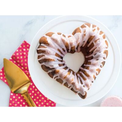Nordic Ware Toffee Gugelhupf - Elegant Heart - Kuchenform Nordic Ware Toffee Gugelhupf - Elegant Heart - Kuchenform