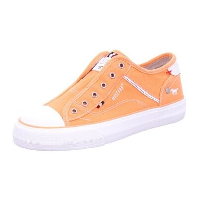 Mustang Damenschuhe Slipper 1272402 61 38;40;42 Female Mustang Damenschuhe Slipper 1272402 61 38;40;42 Female