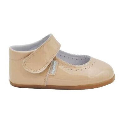 Angelitos Ballerinas 541 Merceditas Respetuosa Charol Camel 22;23;24;25;26 Female Angelitos Ballerinas 541 Merceditas Respetuosa Charol Camel 22;23;24;25;26 Female