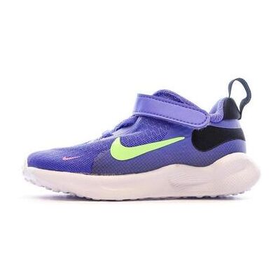 Nike Kinderschuhe Revolution 7 17;21;18 1/2 Male Nike Kinderschuhe Revolution 7 17;21;18 1/2 Male