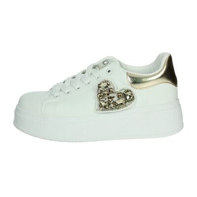 Laura Biagiotti Turnschuhe 8925 37;38;39;40;41 Female Laura Biagiotti Turnschuhe 8925 37;38;39;40;41 Female