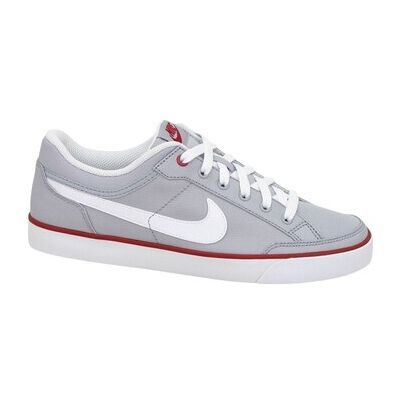 Nike Kinderschuhe Capri 3 31;33 1/2;29 1/2 Male Nike Kinderschuhe Capri 3 31;33 1/2;29 1/2 Male