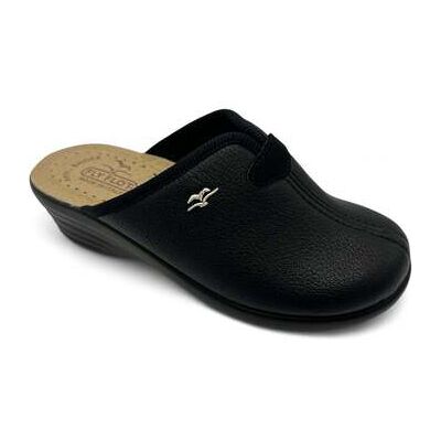 Fly Flot Clogs - 39 Female Fly Flot Clogs - 39 Female