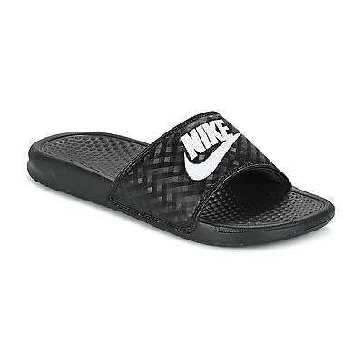Nike Zehensandalen Benassi Just Do It W 40;37 1/2 Female Nike Zehensandalen Benassi Just Do It W 40;37 1/2 Female