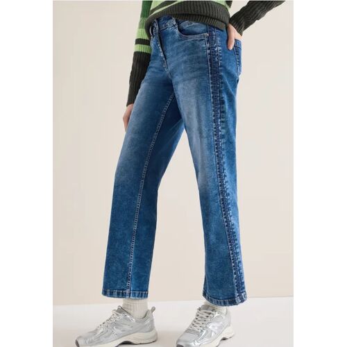 Cecil / Wide Leg Jeans - mid blue wash / Blau / 78% Baumwolle/20% Recycled Polyester/2% Elasthan / 27 31 30 28 36 30 31 25 36 26 32 34 26 27 29 33 28 33 32 34 29 25
