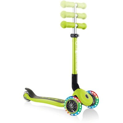 Globber Scooter Junior mit Leuchtrollen gruen Globber Scooter Junior mit Leuchtrollen gruen