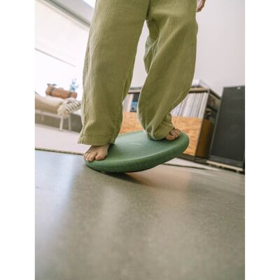 Stapelstein Wobble Board - Dunkelgrün - Balance Spielzeug für Kinder & Erwachsene Stapelstein Wobble Board - Dunkelgrün - Balance Spielzeug für Kinder & Erwachsene