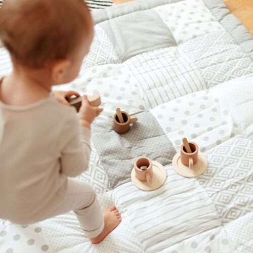 Emma & Noah Krabbeldecke Patchwork 140x140 cm grau