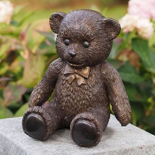 Gartentraum.de Kleiner Teddy braun aus Bronze mit Schleife - Teddybär
