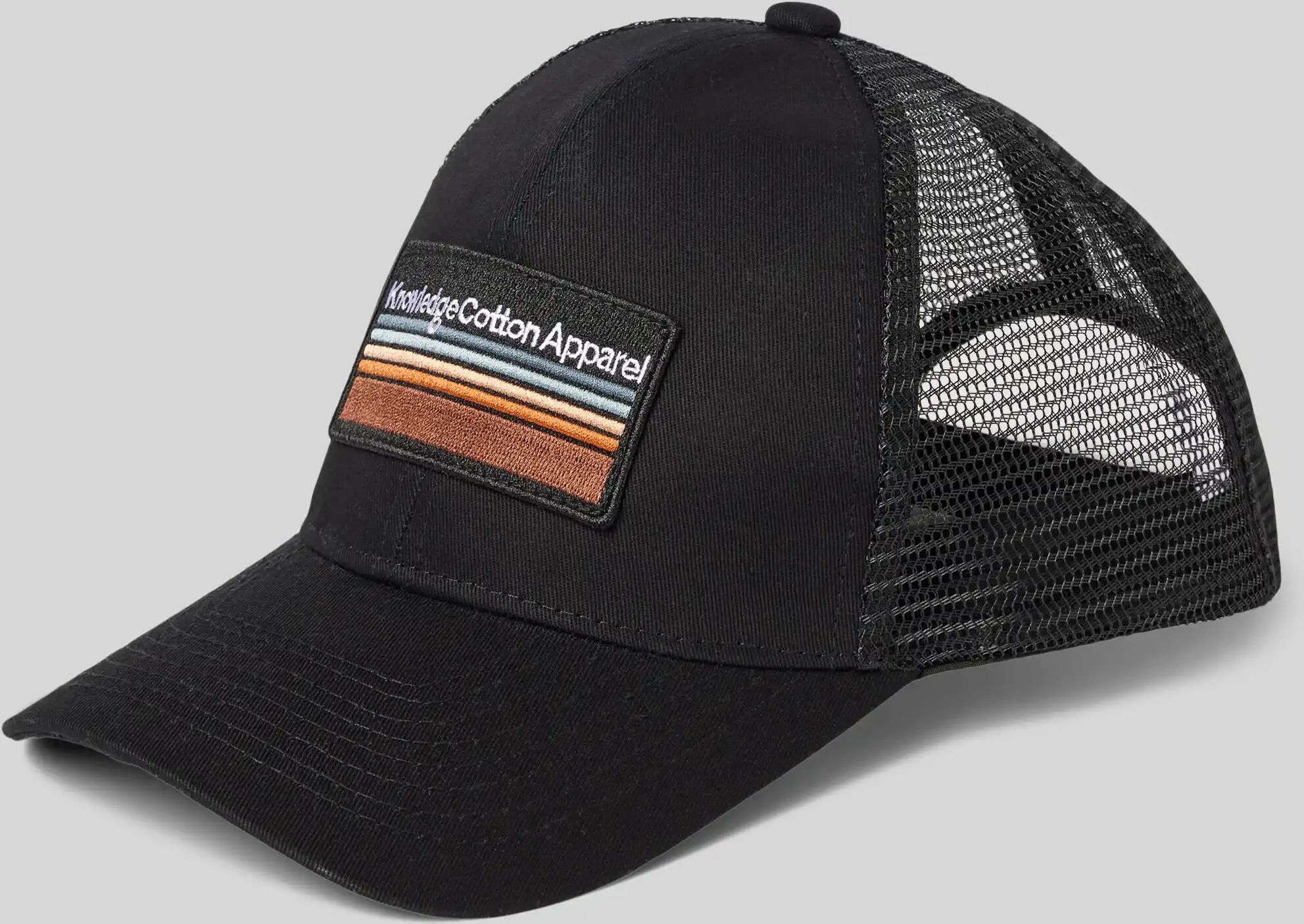 Knowledge Cotton Apparel Trucker Cap mit Label-Badge men Black One Size