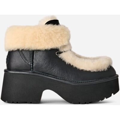 UGG® Classic Esmee Schnürboots aus Leder für Damen in Black, Größe 41 UGG® Classic Esmee Schnürboots aus Leder für Damen in Black, Größe 41