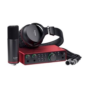 Focusrite Scarlett 2i2 4th Gen Recording Pack