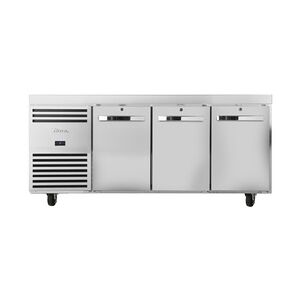 TRUE energieeffizienter Kühltisch TCR-1/3, mit 3 Türen, Umluftkühlung, 249 L, einbaufähig