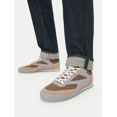 Sneakers Calvin Klein Low Pro Runner Mix Mat HM0HM02208 Braun 43 male Sneakers Calvin Klein Low Pro Runner Mix Mat HM0HM02208 Braun 43 male