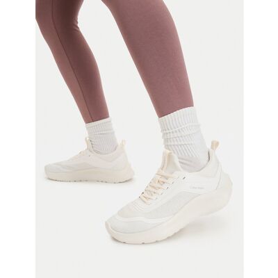 Sneakers Calvin Klein Light Runner Sock Mesh Lycra HW0HW03023 Creme 41 female Sneakers Calvin Klein Light Runner Sock Mesh Lycra HW0HW03023 Creme 41 female