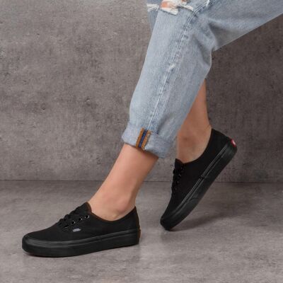 Sneakers aus Stoff Vans Authentic VN000EE3BKA Schwarz 43 unisex Sneakers aus Stoff Vans Authentic VN000EE3BKA Schwarz 43 unisex