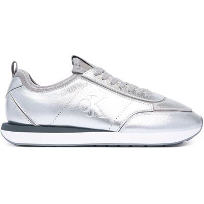 Sneakers Calvin Klein Retro Runner Metallic HW0HW03287 Silberfarben 35 female Sneakers Calvin Klein Retro Runner Metallic HW0HW03287 Silberfarben 35 female