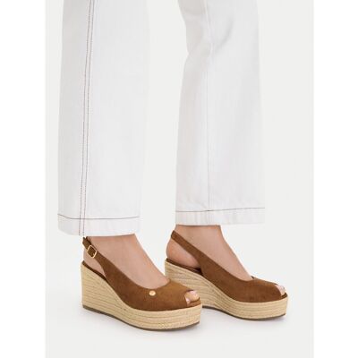 Espadrilles Beverly Hills Polo Club EO-R26SS03466 Braun 37 female Espadrilles Beverly Hills Polo Club EO-R26SS03466 Braun 37 female