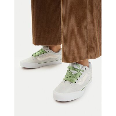 Sneakers aus Stoff Vans Knu Skool VN000D6ZBMC1 Weiß 35 female Sneakers aus Stoff Vans Knu Skool VN000D6ZBMC1 Weiß 35 female