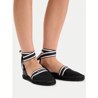 Espadrilles Armani Exchange XDS006 XV923 00002 Schwarz 37 female Espadrilles Armani Exchange XDS006 XV923 00002 Schwarz 37 female
