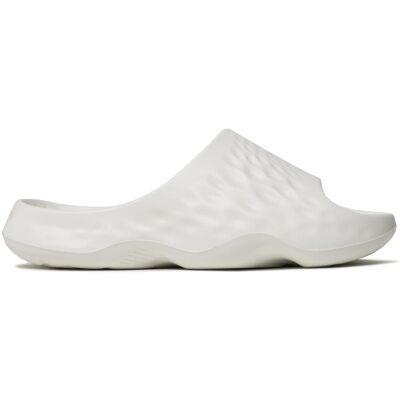 New Balance SUFHUPW3 Weiße Wasserabweisende Schlupfschuhe - Sandalen New Balance SUFHUPW3 Weiße Wasserabweisende Schlupfschuhe - Sandalen