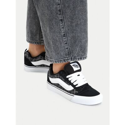 Sneakers aus Stoff Vans Knu Skool VN000Z8XBLK1 Schwarz 36 female Sneakers aus Stoff Vans Knu Skool VN000Z8XBLK1 Schwarz 36 female