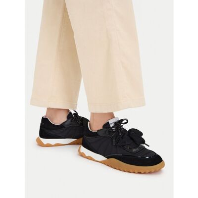 Sneakers PINKO Gea 02 SS0179 P076 Schwarz 35 female Sneakers PINKO Gea 02 SS0179 P076 Schwarz 35 female