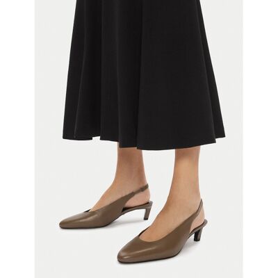 Pumps Gino Rossi LILY-118324 Braun 37 female Pumps Gino Rossi LILY-118324 Braun 37 female