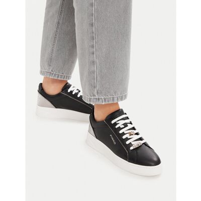 Sneakers PINKO Iris 01 SS0131 P001 Schwarz 35 female Sneakers PINKO Iris 01 SS0131 P001 Schwarz 35 female