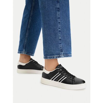 Sneakers Armani Exchange XW002231 AF21421 MC024 Schwarz 41 female Sneakers Armani Exchange XW002231 AF21421 MC024 Schwarz 41 female