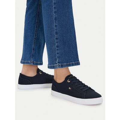 Sneakers Tommy Hilfiger Th Foxing Sneaker Canvas FW0FW09170 Dunkelblau 38 female Sneakers Tommy Hilfiger Th Foxing Sneaker Canvas FW0FW09170 Dunkelblau 38 female