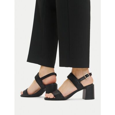 Sandalen Clarks Ezoria Sling 26181300 Schwarz 36 female Sandalen Clarks Ezoria Sling 26181300 Schwarz 36 female